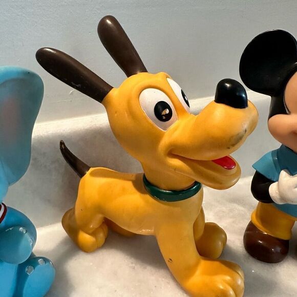 Lot Of 4 Vtg Walt Disney Mickey Donald Pluto & Dumbo Vinyl Squeaky Toys Small - Picture 5 of 10